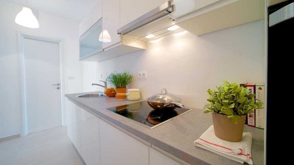 Luxe 3BR Apartment Split Cameră foto